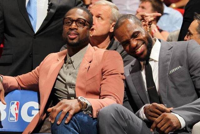 萨利巴身价上涨至9000万欧，成为世界上身价最高的后卫（萨利巴估值升至9000万欧，位列全球后卫第一）