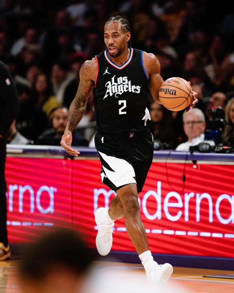 334球66助攻，哈兰德职业生涯已直接参与400球（哈兰德生涯里程碑：334球+66助攻，直接参与400球）