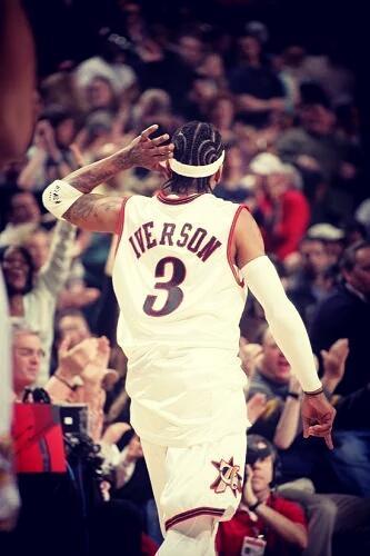 拜仁和曼联有意引进布莱顿中场巴莱巴（曼联、拜仁均有意签下布莱顿中场巴莱巴）