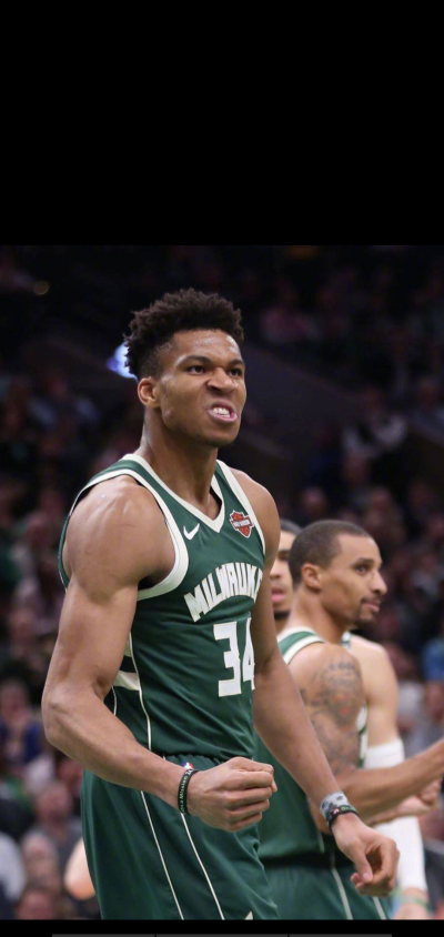 英超-攻击线哑火达洛特破门 曼联1-1西汉姆近5轮仅1胜（英超：曼联锋线低迷达洛特破门 1-1战平西汉姆 近5轮仅一胜）