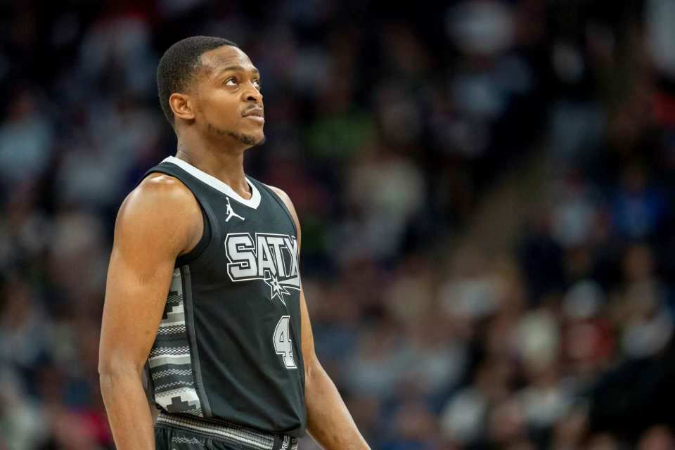 米切尔生涯第9次单场45+，超越亚历山大&追平塔图姆（米切尔生涯第9次轰45+，已超亚历山大并追平塔图姆）