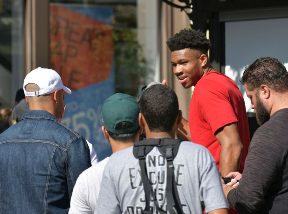 全运会乒乓球女团决赛河北队不敌山东队收获银牌之...（全运会乒乓球女团决赛：河北不敌山东，摘得银牌）