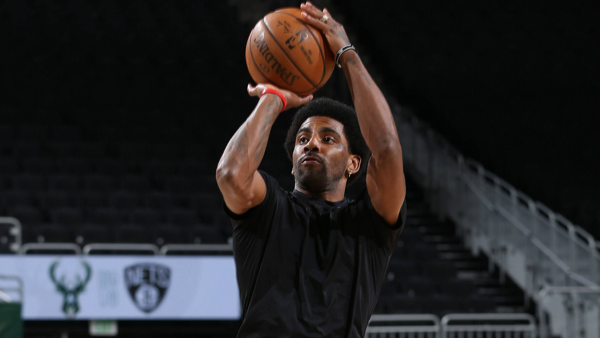 意媒：尤文关注穆哈雷莫维奇与莱切加布里埃尔，需与国米竞争（意媒：尤文有意穆哈雷莫维奇与莱切加布里埃尔，或将与国米抢人）